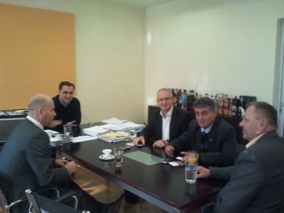 Predstavnik HNV-a Ivan Karačić u posjetu tvrtki »Badel 1862«: Moguća pomoć hrvatskoj zajednici  